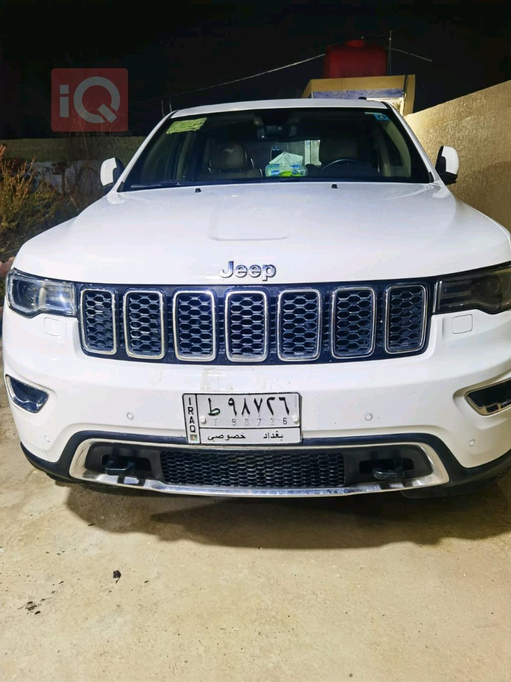 جیپ گراند شیرۆکی